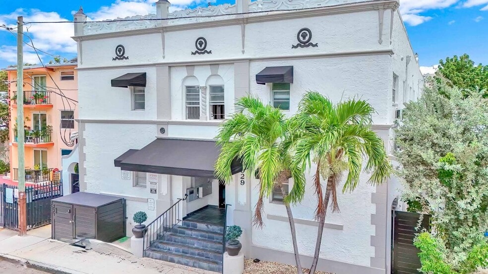 1029 SW 5th St, Miami, FL à vendre - Photo de l’immeuble – Image 1 sur 11