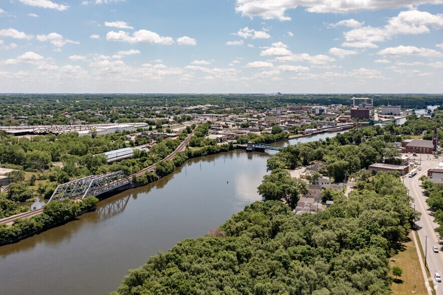 109 E Ohio St, Joliet, IL à vendre - Aérien – Image 3 sur 3