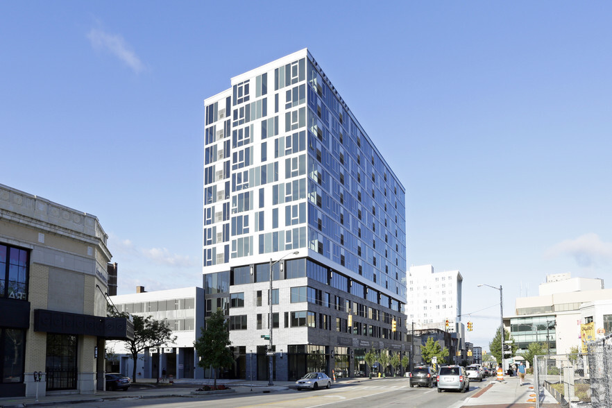 20 Fulton St E, Grand Rapids, MI à louer - Photo de l’immeuble – Image 1 sur 4