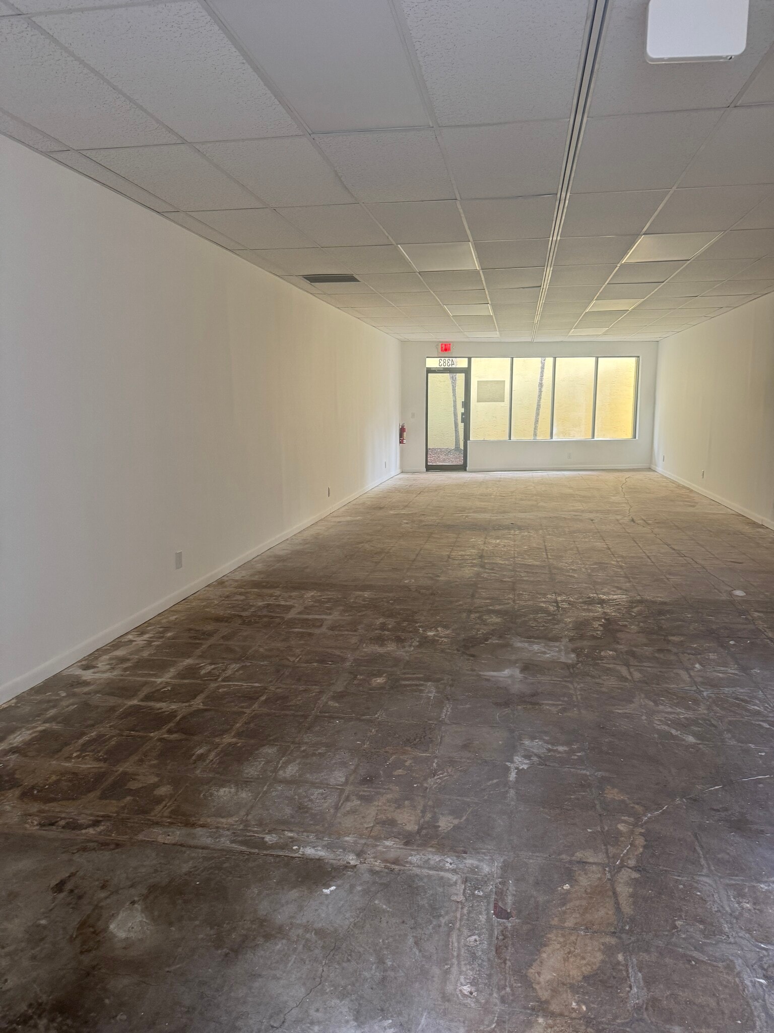 4373-4399 N University Dr, Fort Lauderdale, FL à louer Photo intérieure– Image 1 sur 2