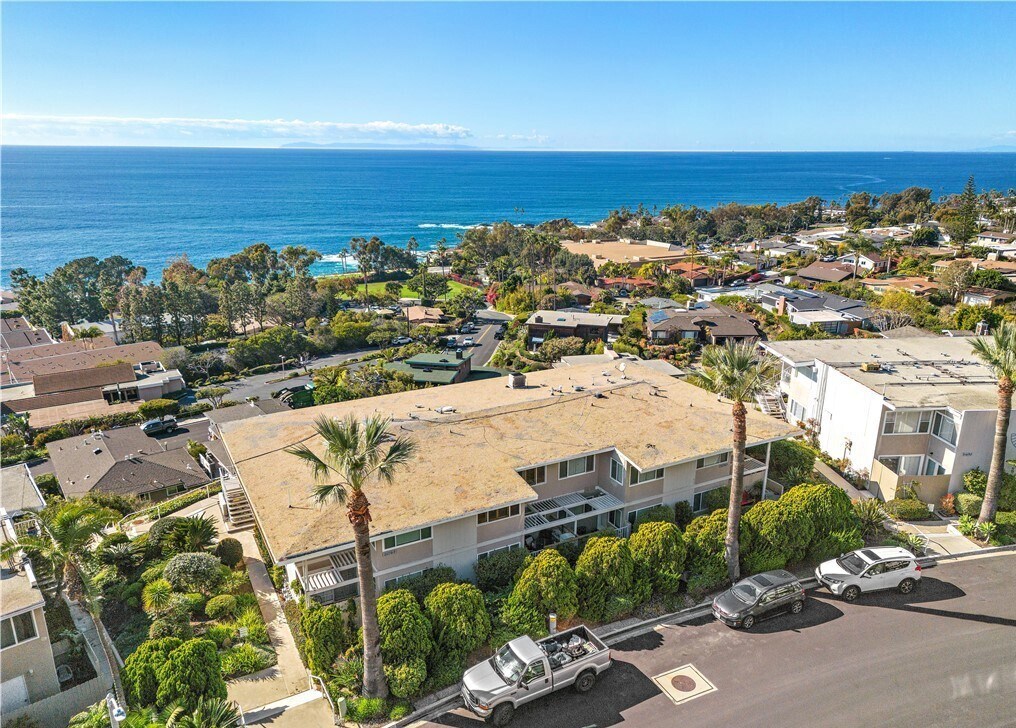 21722 Ocean Vista Dr, Laguna Beach, CA à vendre Photo de l’immeuble– Image 1 sur 13