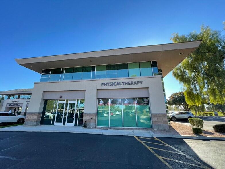 575 W Chandler Blvd, Chandler, AZ à vendre - Photo de l’immeuble – Image 2 sur 31