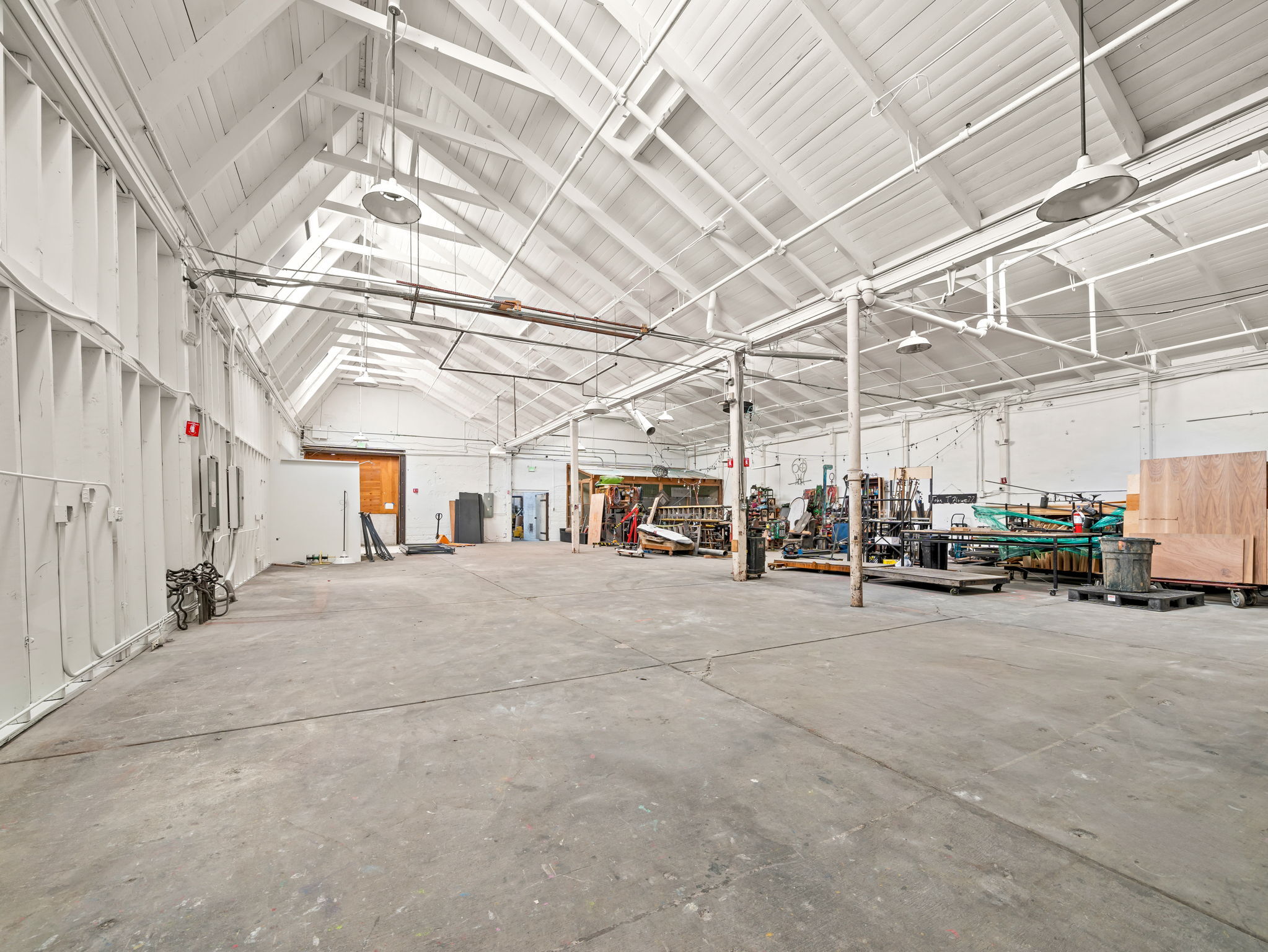2130-2220 Livingston St, Oakland, CA à louer Photo intérieure– Image 1 sur 4