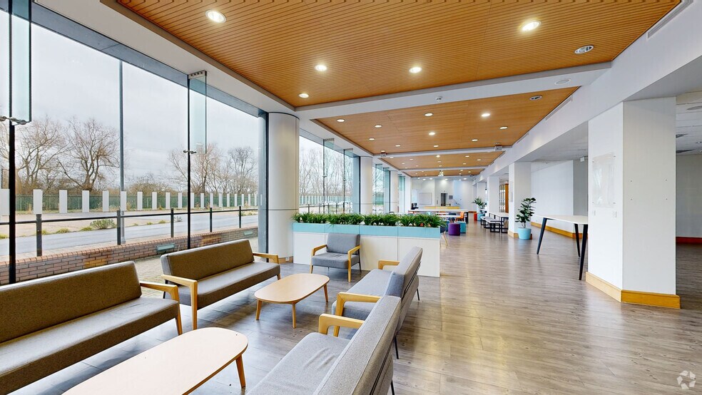 Summerpool Rd, Loughborough à louer - Numérisation 3D Matterport – Image 2 sur 50
