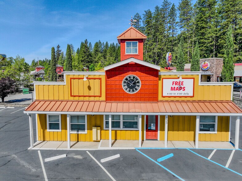133 Brunswick Rd, Grass Valley, CA à vendre - Photo principale – Image 1 sur 47