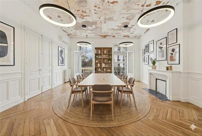 Plus de détails pour 29 Boulevard D'Athenes, Marseille - Bureau à louer