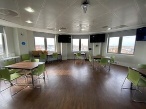 St. Marks Hl, Surbiton à louer Photo intérieure– Image 2 sur 7