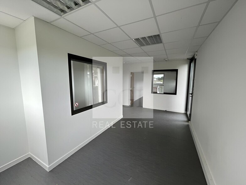 884-888 Rue Des Mercières, Rillieux-la-Pape à louer - Photo intérieure – Image 3 sur 18