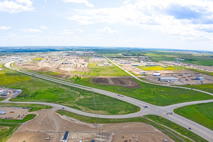 14058 James Dr, Williston, ND à vendre - Aérien – Image 3 sur 46