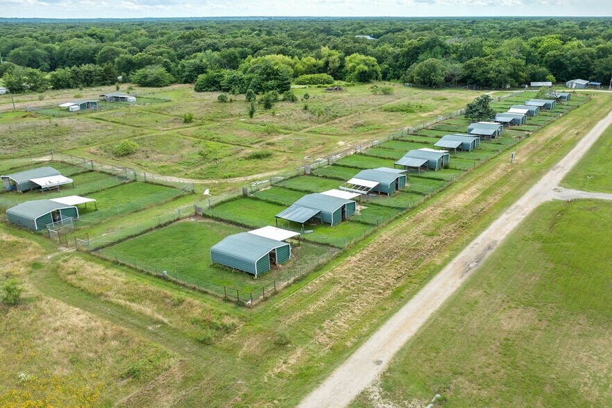 9016 CR 3609 rd, Quinlan, TX à vendre - Photo de l’immeuble – Image 2 sur 31