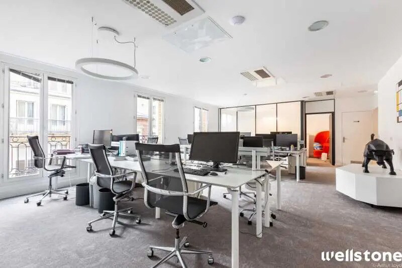 Bureau dans Paris à louer - Photo de l’immeuble – Image 2 sur 11
