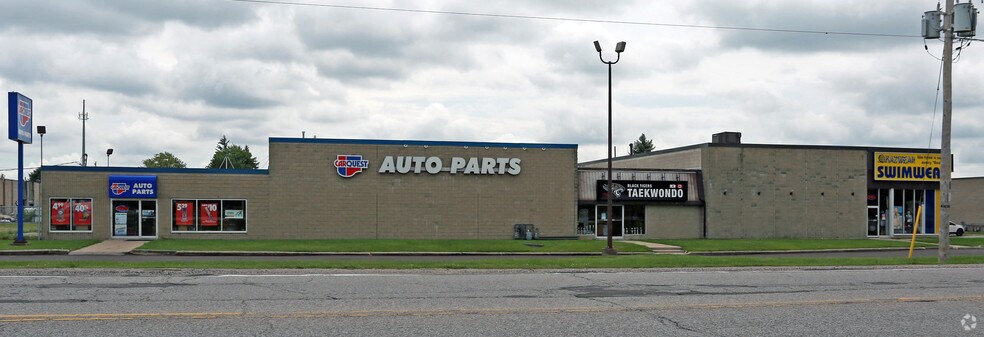1510 Fanshawe Park Rd W, London, ON à louer - Photo de l’immeuble – Image 3 sur 5