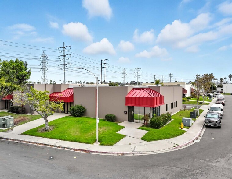 1497 Jayken Way, Chula Vista, CA à vendre - Photo de l’immeuble – Image 1 sur 18