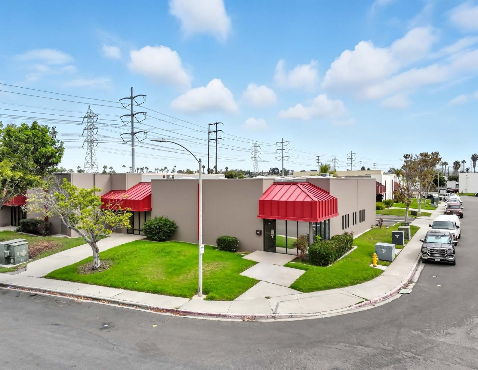 1497 Jayken Way, Chula Vista, CA à vendre Photo de l’immeuble– Image 1 sur 19