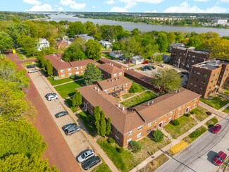 Plus de détails pour 1203 E 11th St, Davenport, IA - Logement à vendre