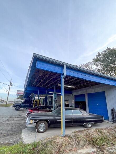 121 S Goose Creek Blvd, Goose Creek, SC à vendre - Photo de l’immeuble – Image 2 sur 5