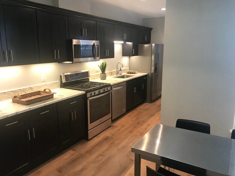 629-635 E 11th Ave, Columbus, OH à vendre - Photo intérieure – Image 3 sur 10