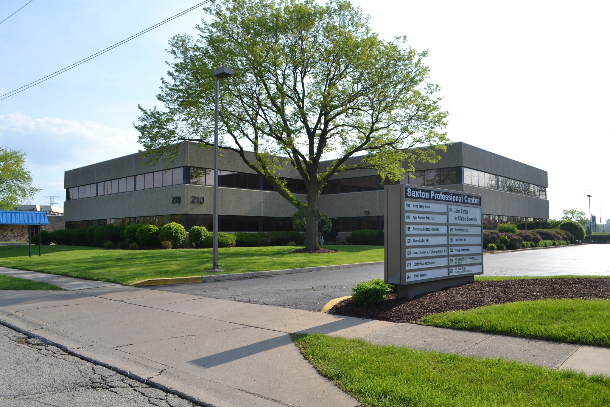 210 N Hammes Ave, Joliet, IL à louer Photo de l’immeuble– Image 1 sur 5