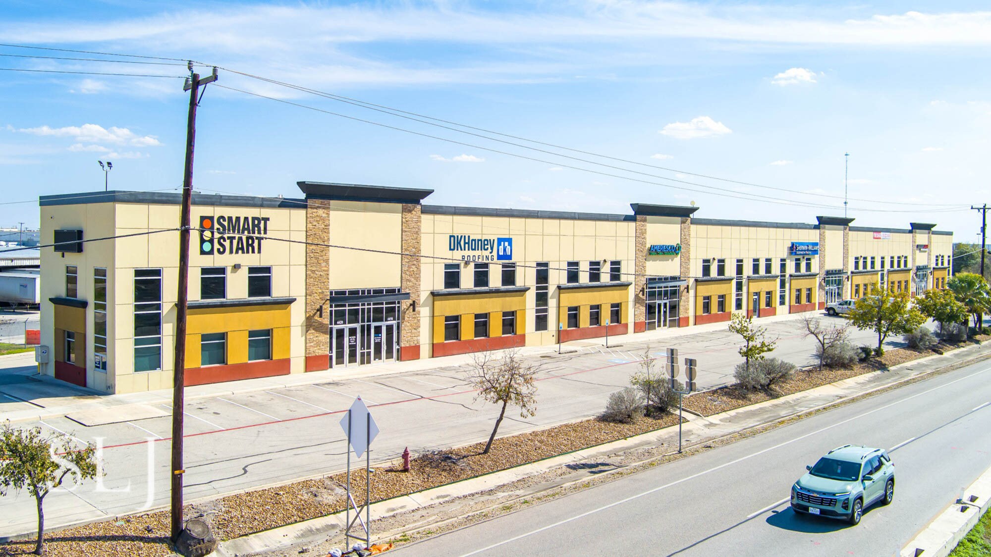 4404-4420 N Interstate 35, San Antonio, TX à vendre Photo de l’immeuble– Image 1 sur 21