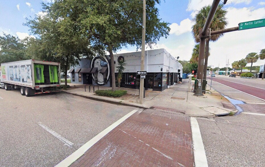 900 1st Ave N, Saint Petersburg, FL à louer - Photo de l’immeuble – Image 2 sur 16