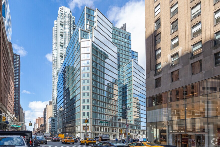 3 Columbus Cir, New York, NY à louer - Photo principale – Image 1 sur 12