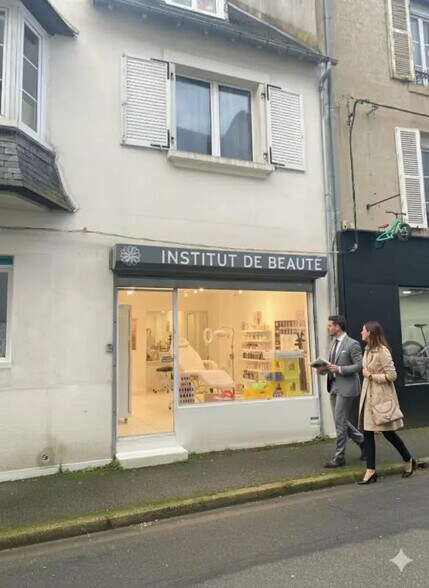 Local commercial dans Quimper à louer - Photo de l’immeuble – Image 1 sur 1