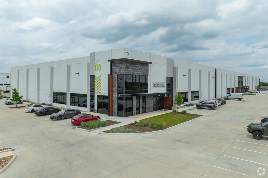170 Deep Roots Dr, Buda, TX à louer - Photo principale – Image 1 sur 18