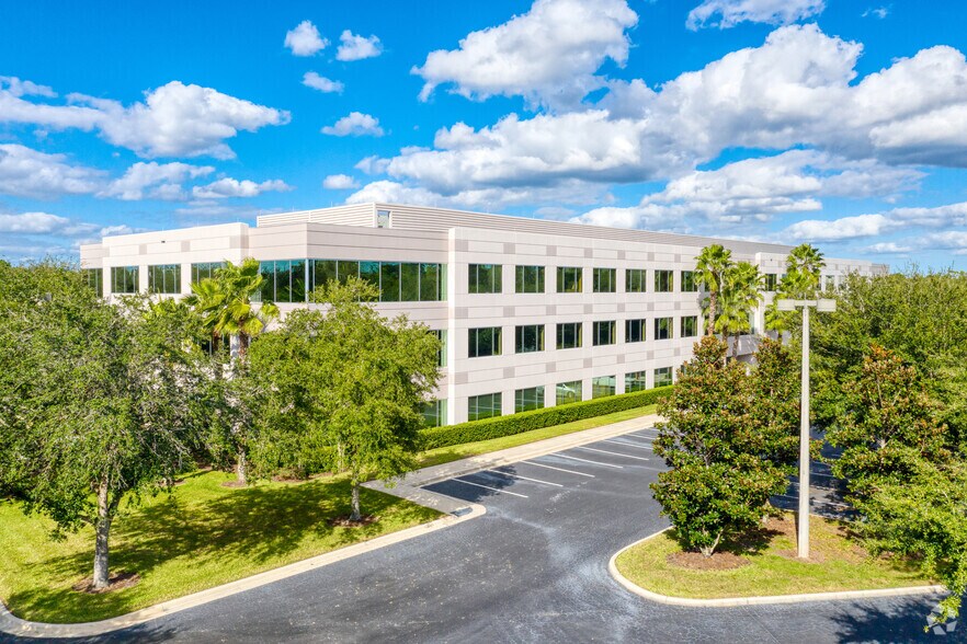 11474 Corporate Blvd, Orlando, FL à louer - Photo principale – Image 1 sur 9