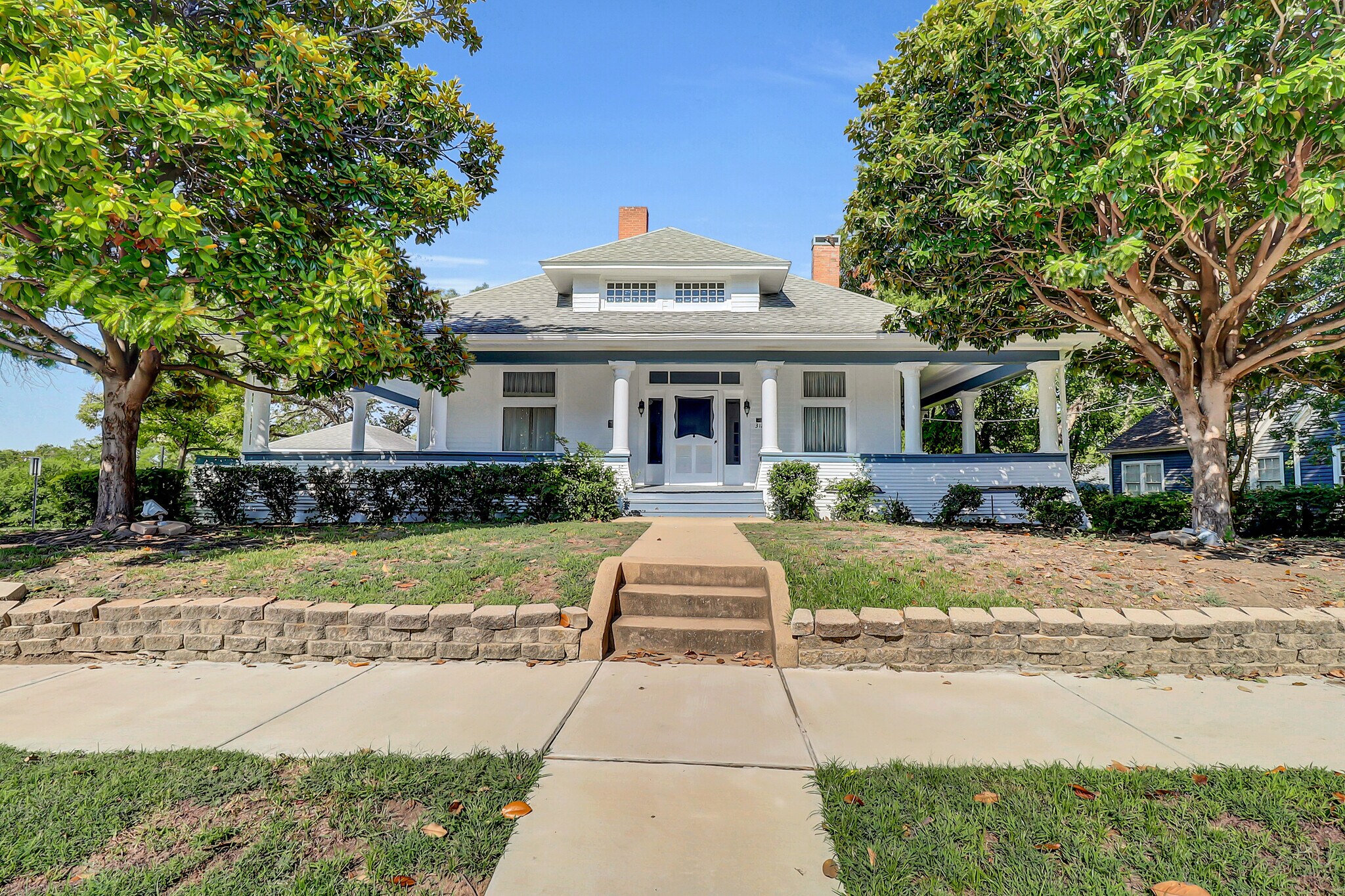 312 S Tennessee St, McKinney, TX à louer Photo de l’immeuble– Image 1 sur 26