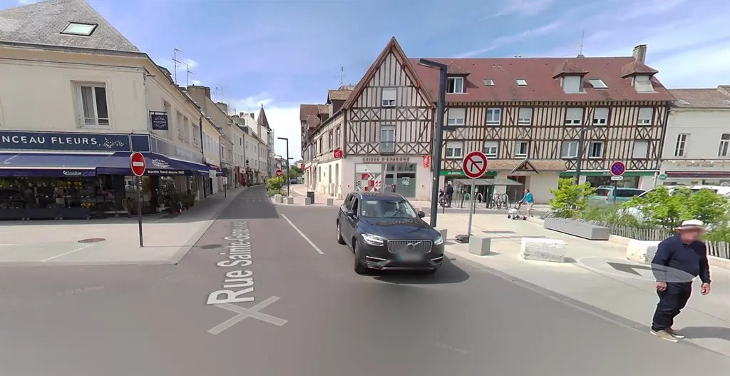 Local commercial dans Vernon à vendre Photo de l’immeuble– Image 1 sur 3