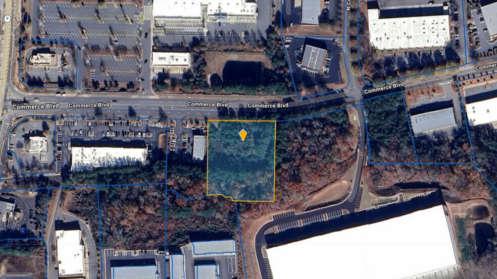5640 Commerce Blvd, Alpharetta, GA à vendre - Photo de l’immeuble – Image 2 sur 9
