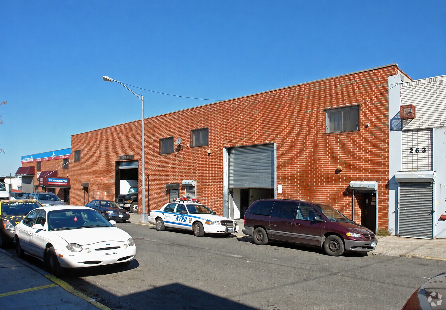 253 48th St, Brooklyn, NY à louer Photo de l’immeuble– Image 1 sur 11