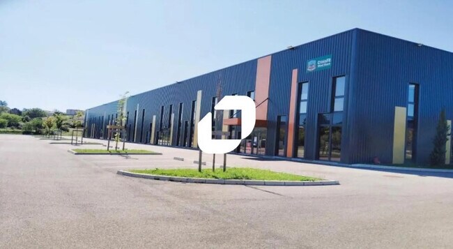 Plus de détails pour Cruzille, Villefontaine - Local d’activités à vendre