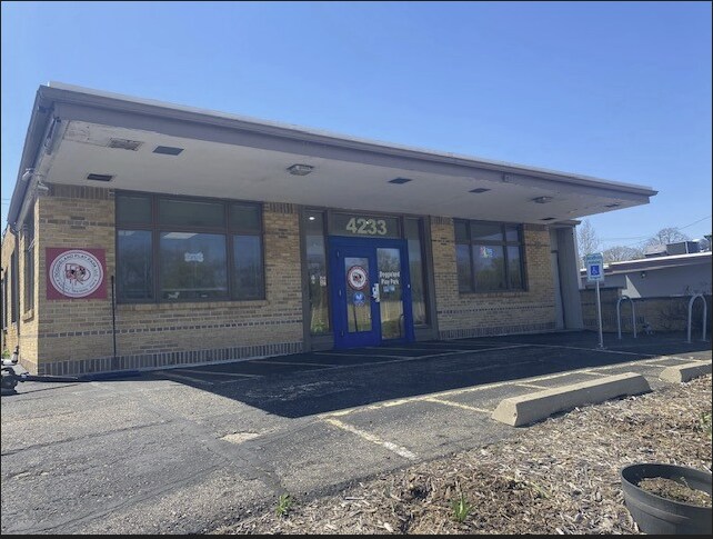 4233 W Beltline Hwy, Madison, WI à vendre - Photo de l’immeuble – Image 2 sur 8