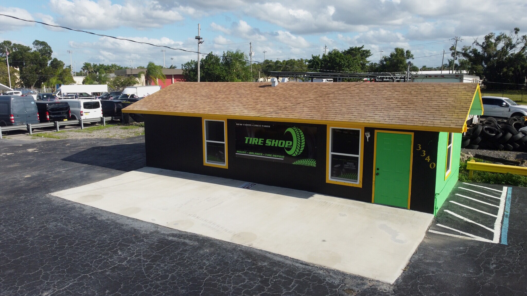 3340 Palm Beach Blvd, Fort Myers, FL à vendre Photo de l’immeuble– Image 1 sur 17