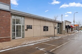 320 S Knowles Ave, New Richmond, WI à louer Photo de l’immeuble– Image 1 sur 15