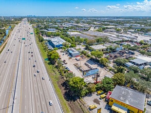808 NW 12th Ave, Pompano Beach, FL à louer Photo intérieure– Image 1 sur 51
