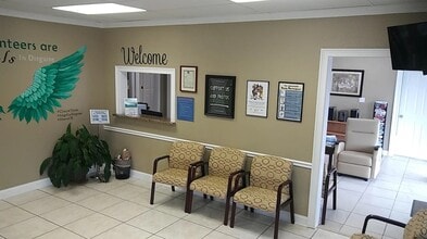 4257 W Kennedy Blvd, Tampa, FL à louer Photo intérieure– Image 1 sur 1