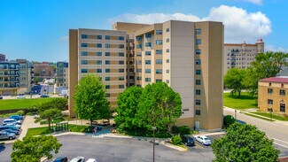 Plus de détails pour 5800 3rd Ave, Kenosha, WI - Logement à vendre