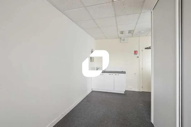 Bureau dans Villebon-sur-Yvette à louer - Photo de l’immeuble – Image 3 sur 13