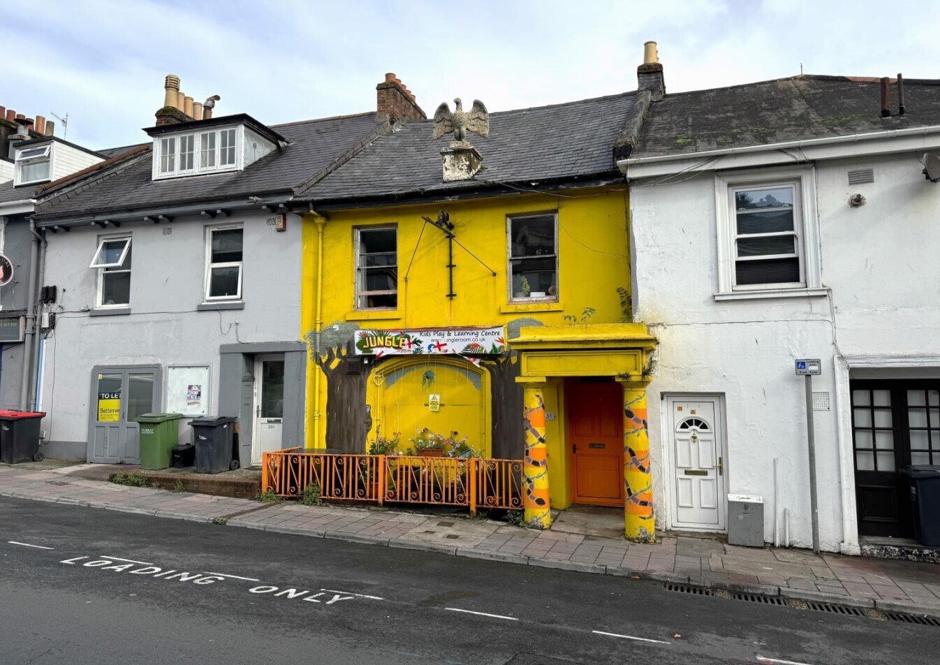 31 Abbey Rd, Torquay à louer Photo de l’immeuble– Image 1 sur 2