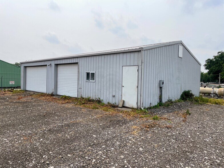 5050 N Post Rd, Indianapolis, IN à louer - Photo de l’immeuble – Image 3 sur 13