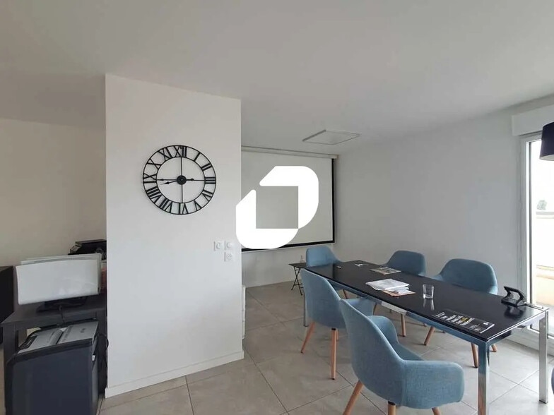 Bureau dans Bordeaux à louer - Photo de l’immeuble – Image 3 sur 7