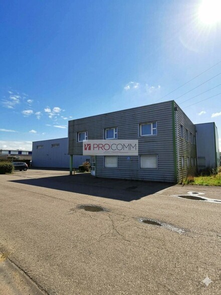 dans Richemont à vendre - Photo de l’immeuble – Image 1 sur 9