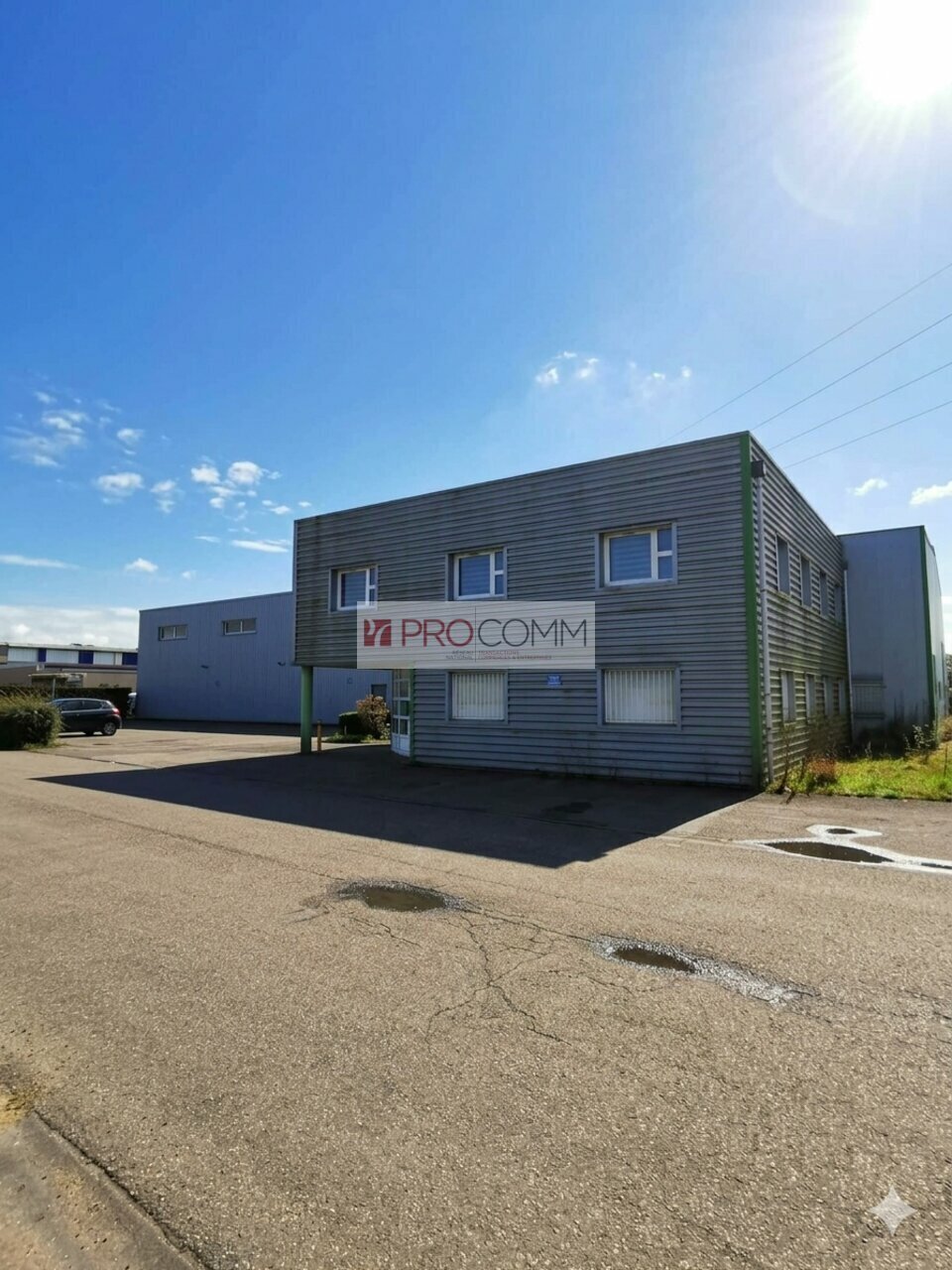 dans Richemont à vendre Photo de l’immeuble– Image 1 sur 10