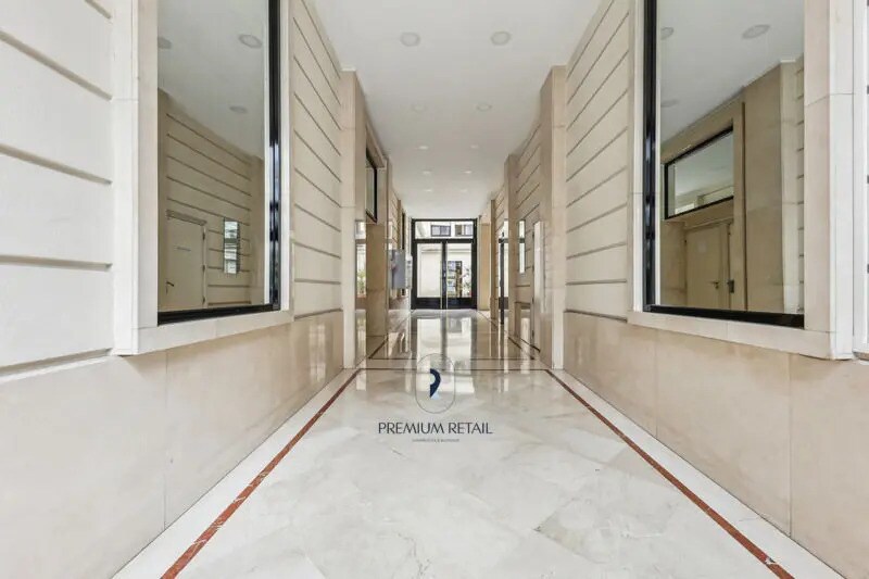 Bureau dans Paris à louer - Hall d’entrée – Image 3 sur 23