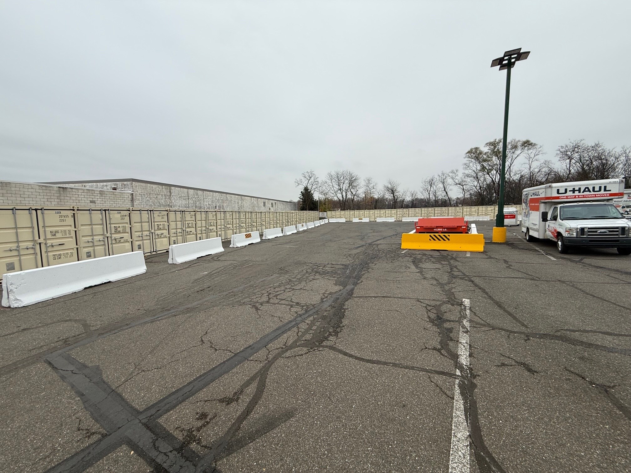 7701 Marlboro pike, Forestville, MD à louer Photo principale– Image 1 sur 3