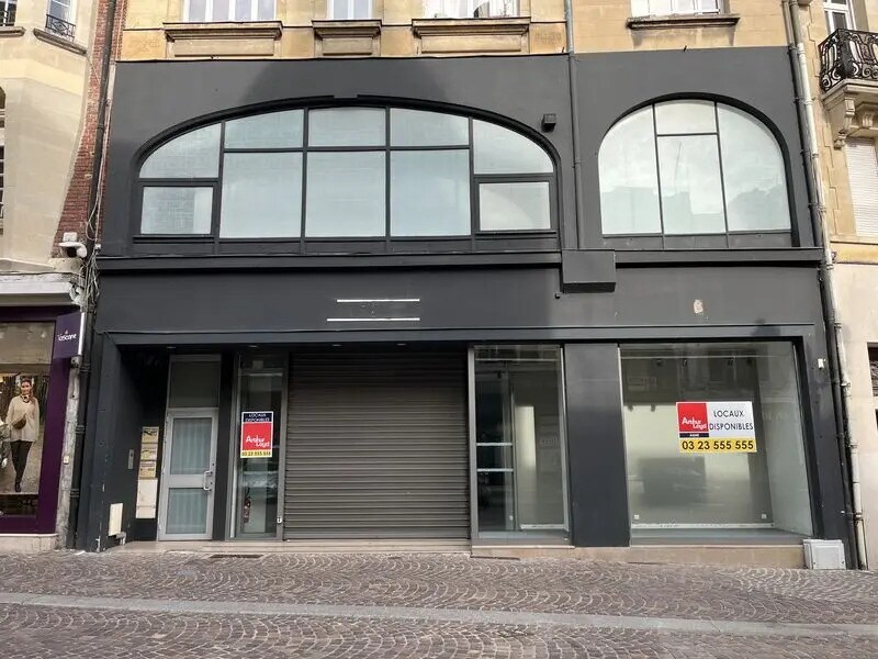 Local commercial dans Saint-Quentin à louer Photo de l’immeuble– Image 1 sur 9