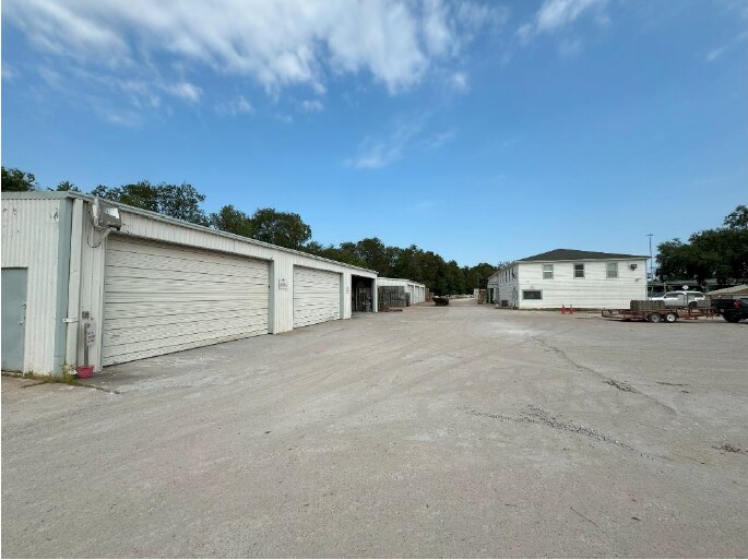 8185 Eastex Fwy, Beaumont, TX à vendre - Photo de l’immeuble – Image 2 sur 7