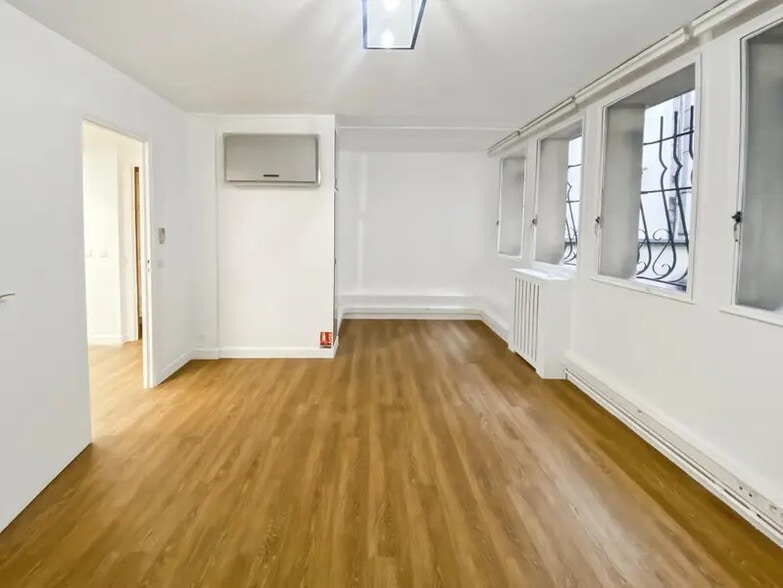 Bureau dans Paris à louer - Photo de l’immeuble – Image 3 sur 9